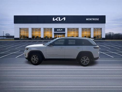 Bright White Clearcoat 2023 Jeep Grand Cherokee Limited