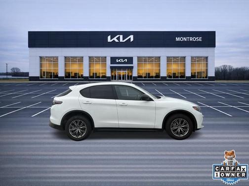 2024 Alfa Romeo Stelvio Base