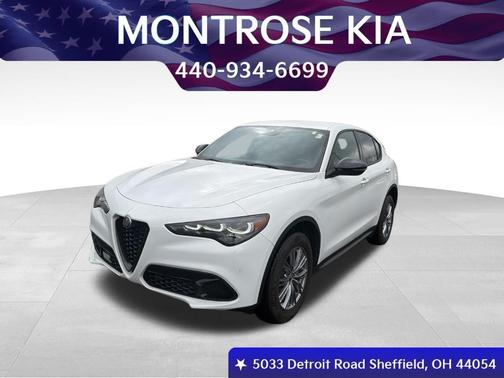 2024 Alfa Romeo Stelvio Base