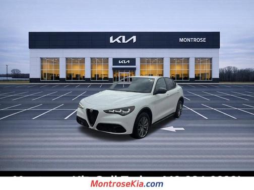 2024 Alfa Romeo Stelvio Base