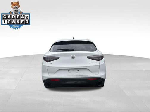 2024 Alfa Romeo Stelvio Base