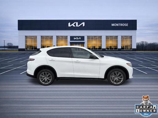 2024 Alfa Romeo Stelvio Base