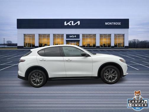 2024 Alfa Romeo Stelvio Base