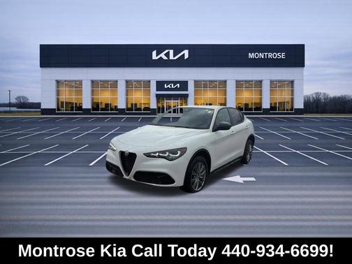 2024 Alfa Romeo Stelvio Base