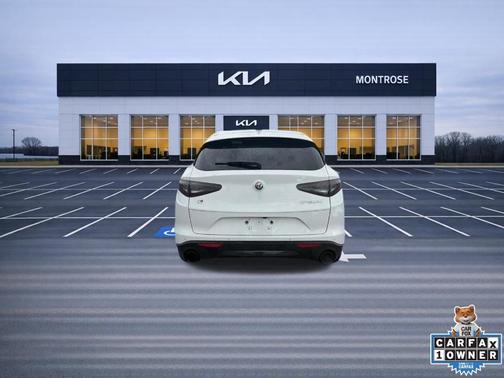 2024 Alfa Romeo Stelvio Base