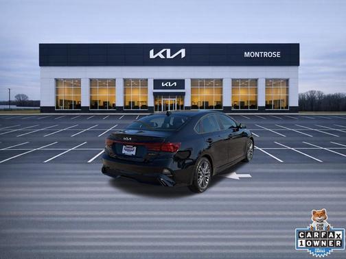 Aurora Black Pearl 2023 Kia Forte GT-Line