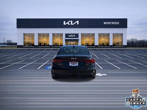 Aurora Black Pearl 2023 Kia Forte GT-Line