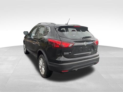 2017 Nissan Rogue Sport SV