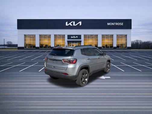 2022 Jeep Compass Latitude Lux