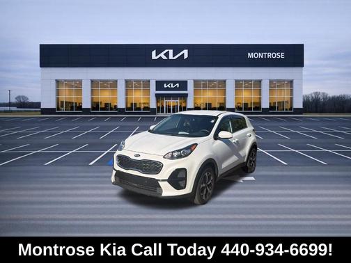 Snow White Pearl 2022 Kia Sportage LX