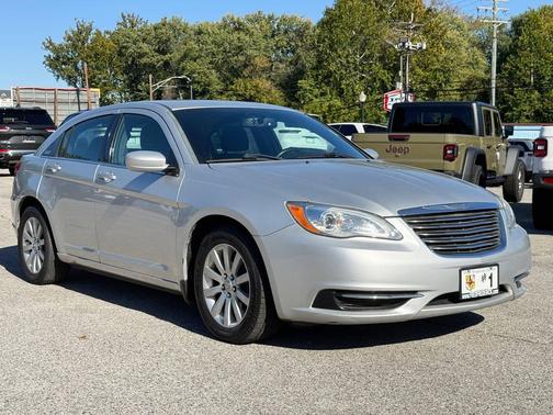 2012 Chrysler 200 Touring