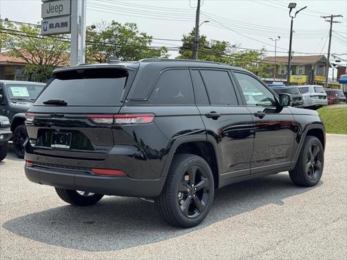 2025 Jeep Grand Cherokee Limited X