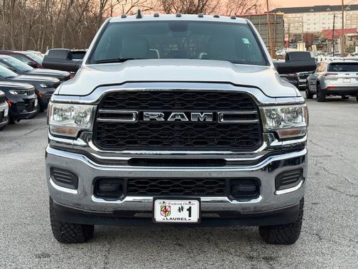 2022 RAM 2500 Tradesman Crew Cab 4x4 8' Box