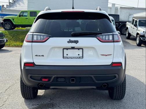 2022 Jeep Cherokee Trailhawk