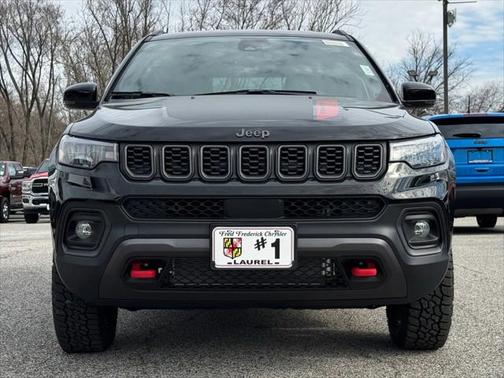 2025 Jeep Compass Trailhawk