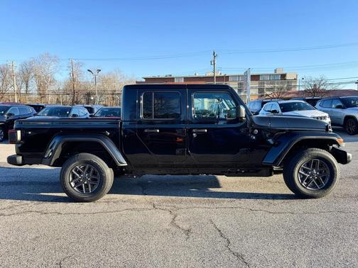 2026 Jeep Gladiator Sport S