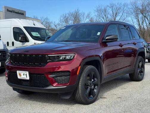 2025 Jeep Grand Cherokee Altitude