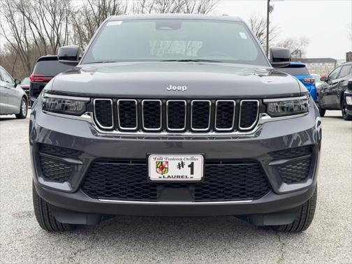 2025 Jeep Grand Cherokee Laredo
