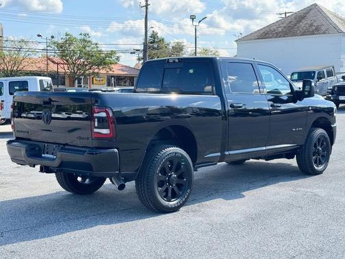 2024 RAM 2500 Laramie Crew Cab 4x4 6'4' Box