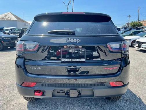 2023 Jeep Compass Trailhawk