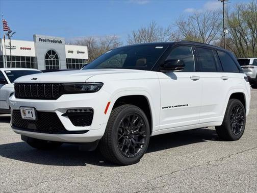 2025 Jeep Grand Cherokee Summit