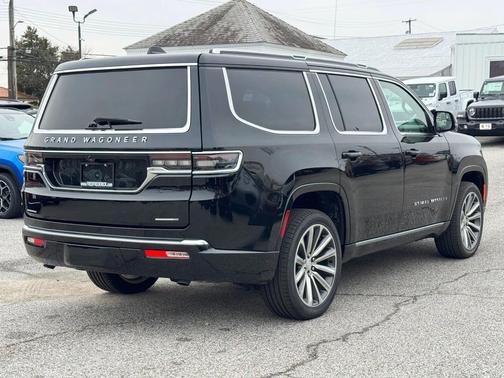 2022 Jeep Grand Wagoneer Series II 4x4