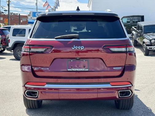 2022 Jeep Grand Cherokee L Summit