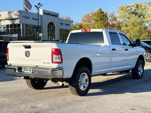 2023 RAM 3500 Tradesman Crew Cab 4x4 8' Box