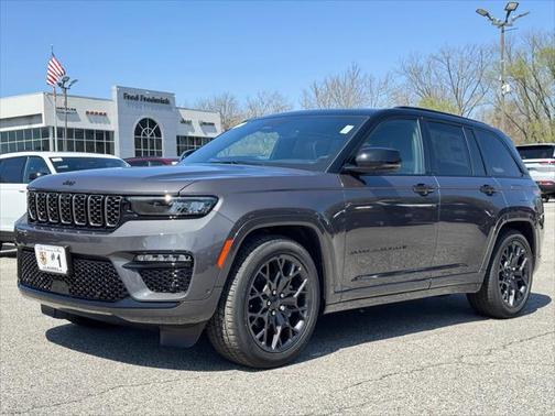 2025 Jeep Grand Cherokee Summit