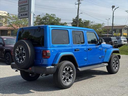 2025 Jeep Wrangler 4-Door Sahara 4x4