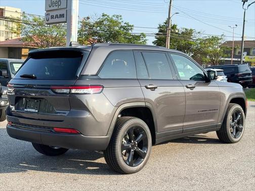 2025 Jeep Grand Cherokee Limited X
