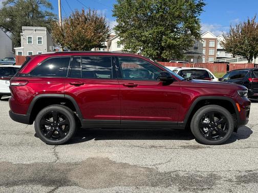 2025 Jeep Grand Cherokee Altitude