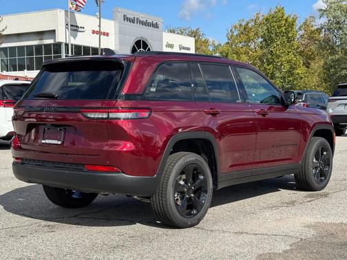 2025 Jeep Grand Cherokee Altitude