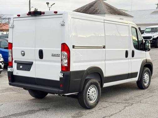 2025 RAM ProMaster 1500 Low Roof