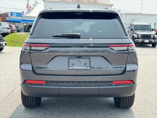 2025 Jeep Grand Cherokee Limited X