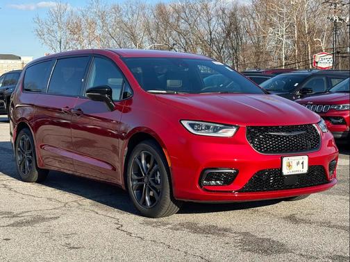 2026 Chrysler Pacifica L