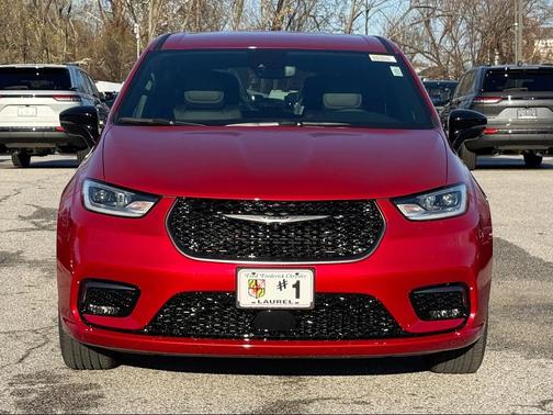 2026 Chrysler Pacifica L