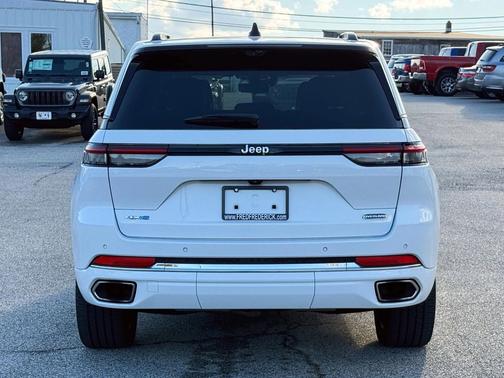 2023 Jeep Grand Cherokee 4xe Overland