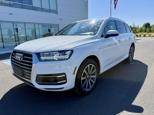 2017 Audi Q7 3.0T Premium