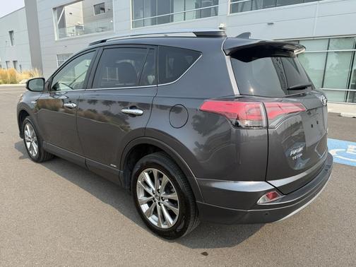 2018 Toyota RAV4 Hybrid SE