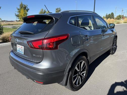2017 Nissan Rogue Sport SL