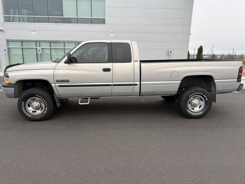 2001 Dodge Ram 2500 SLT
