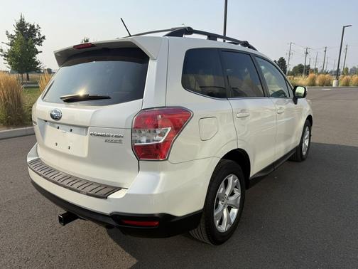 2014 Subaru Forester 2.5i Touring