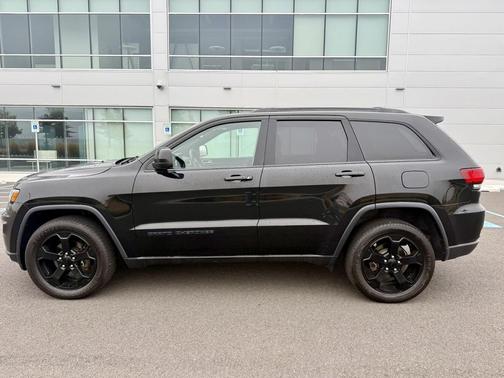 2019 Jeep Grand Cherokee Upland