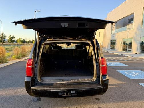 2017 Chevrolet Suburban LT