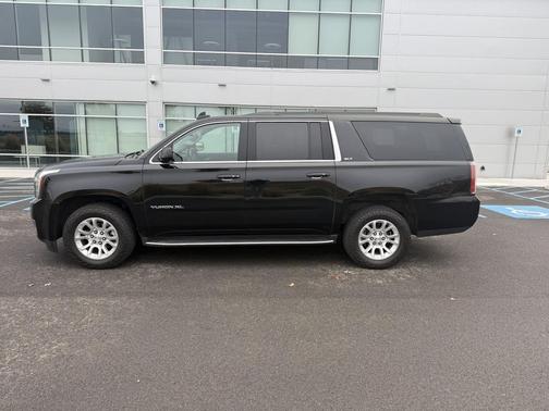 2019 GMC Yukon XL SLT