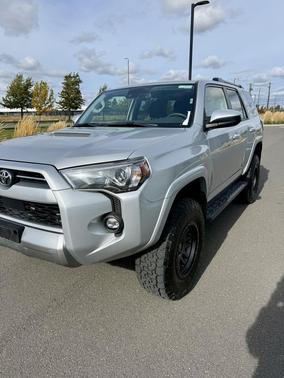 2024 Toyota 4Runner TRD Off Road