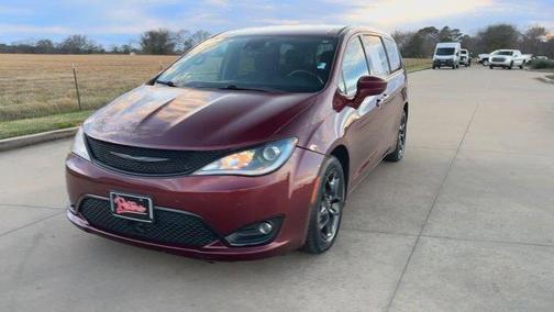 2020 Chrysler Pacifica Touring