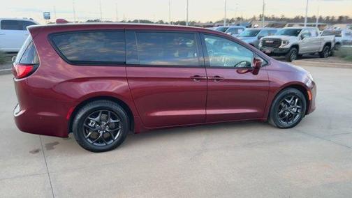 2020 Chrysler Pacifica Touring