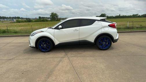 2021 Toyota C-HR XLE